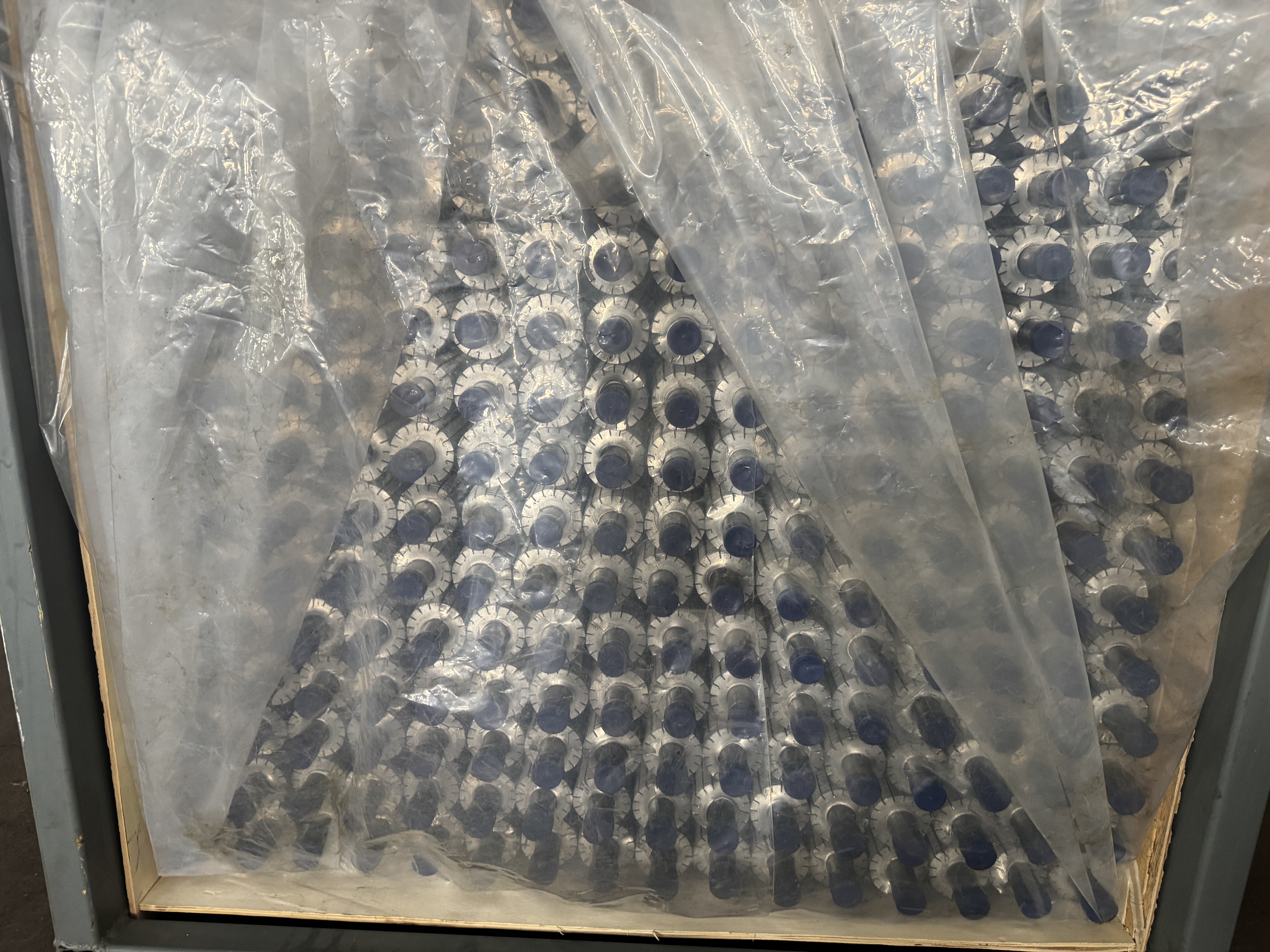 Derniers blogs de l'entreprise sur A batch of our toothed finned tubes was successfully shipped to the European market.