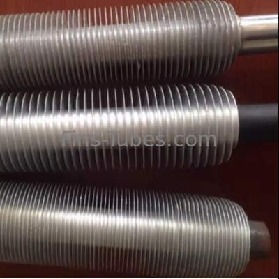 Tuyaux à nageoires en acier au carbone et en cuivre de 0,3-1,2 mm Tuyaux à nageoires de 2,5-20 mm espacement entre nageoires de 16-63 mm