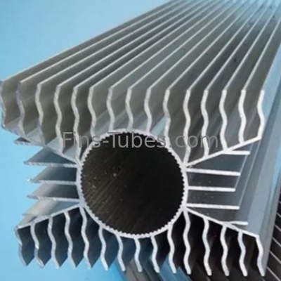 DELLOK YONGHUI Le traitement laser des profilés industriels d'aluminium soutient la personnalisation des alliages d'aluminium